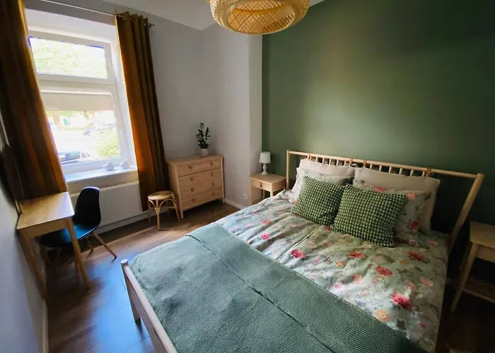 Apartament Pod Lipami Апартаменты